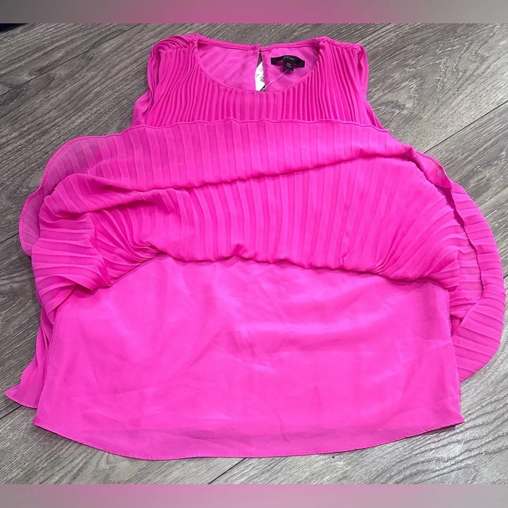 🌷🌷 Women’s Pink Sleeveless Pleated Georgette Blouse - NWT - Size XS🌷🌷